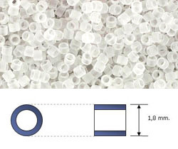 Toho - Treasure - 11/0 - Transparent Frosted Crystal (5 gramos)